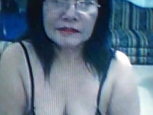 Filipina Mature MILF Webcam