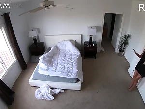 Brett Rossi In Horny Stepmom Massages Stepsons Huge Cock Uhd