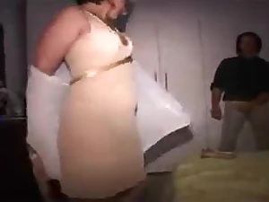 Italian mature woman enjoys junior cocks