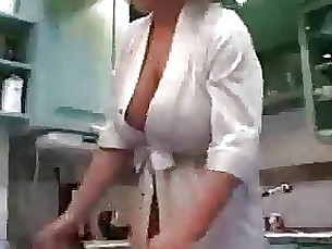 quente cozinha lingerie maduro Milf nu