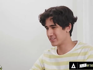 Payton Preslee In Busty Gets Her Pussy And Her Big Titties Fucked By Her Stepbro