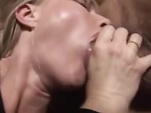 Chasseurs De Veuves (hunters of widows)